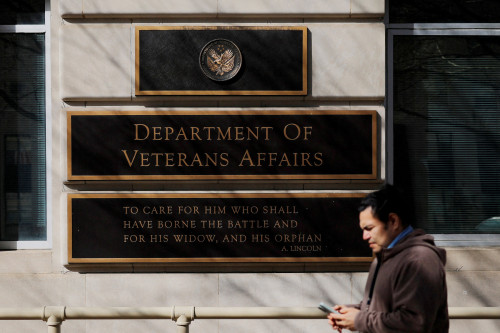 Memo says mass layoffs at Veterans’ Affairs will begin early as June