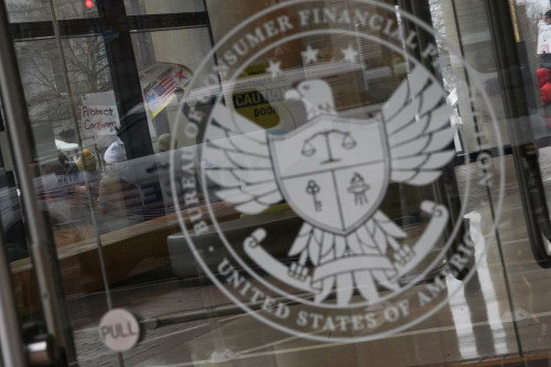 Judge scraps US rule capping credit card late fees at $8